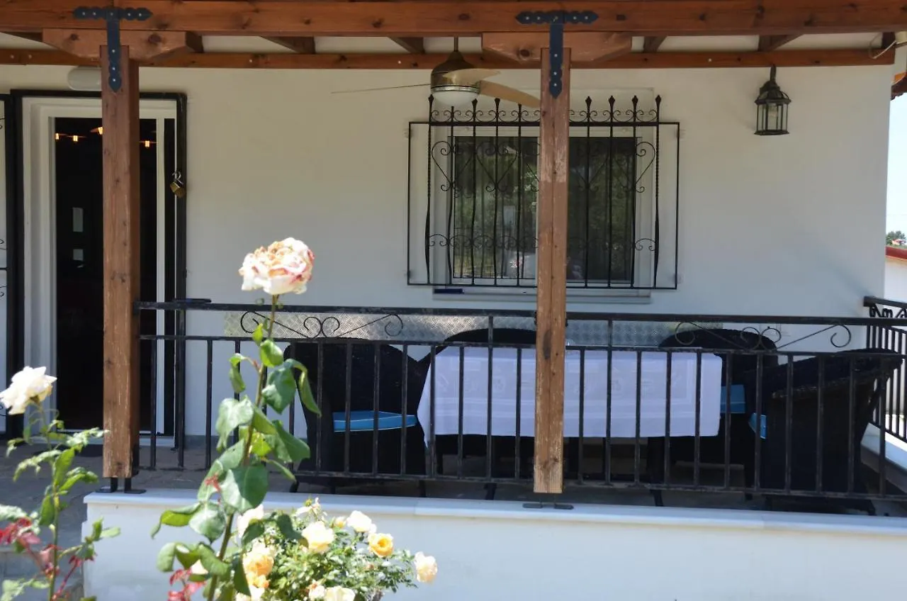 Villa Vila Kalimera Private Pool Nea Poteidaia Ferienhaus